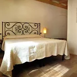 Κατάλυμα σε φάρμα La Cascina Di Opaco